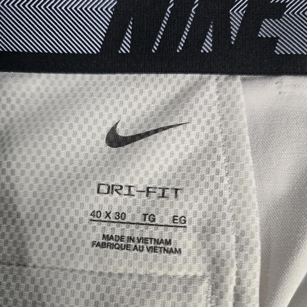 Nike Dri Fit Victory Standard Fit Golf Pants Men Sz 40x30 Light Bone Performance